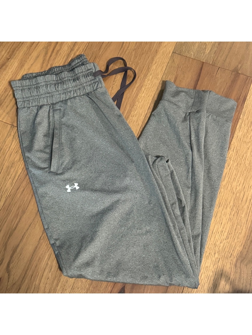 Under Armour Women's Gray Athletic Sweatpants Small